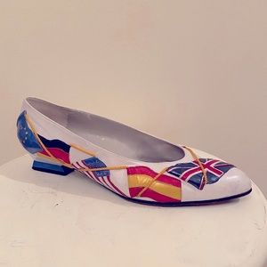 Vintage 1980s Margaret J Nautical Flag Pumps